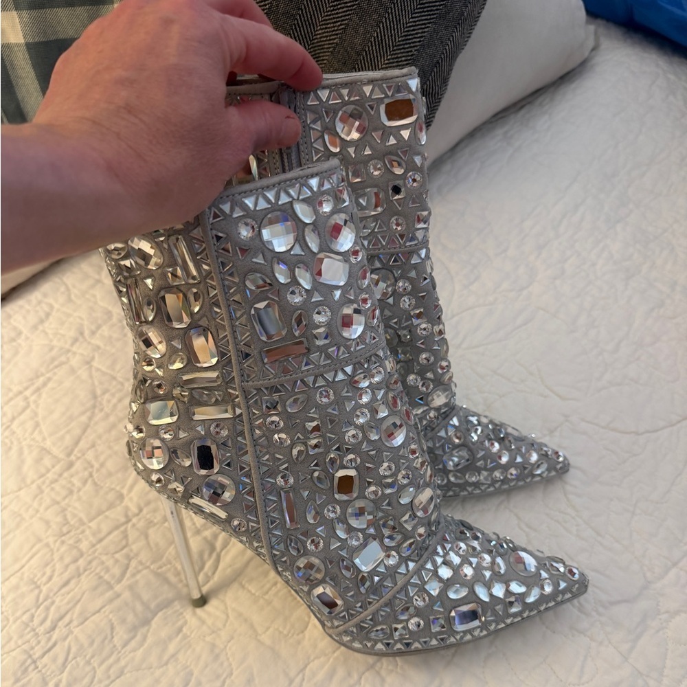 Steve Madden Silver Crystal Embellished Pointed-Toe Stiletto Boots